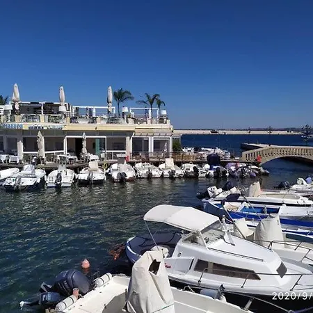 L'appartamentino Di غالّيبولي
